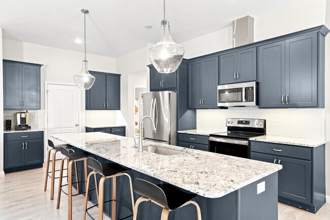 Building Photo - 2404 Baxley Dr