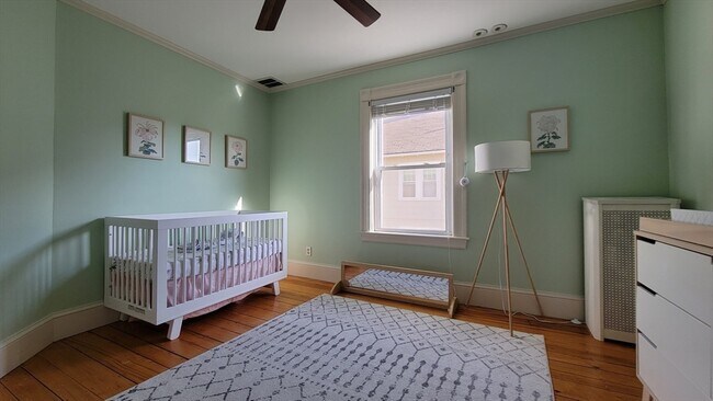 Building Photo - 52 Hillsdale Rd