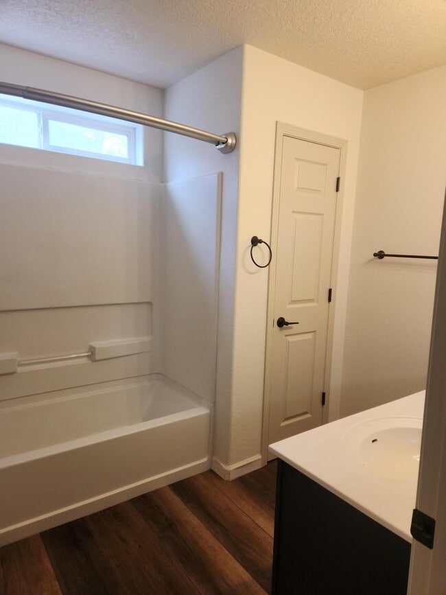 Building Photo - 1943 Busher St SE