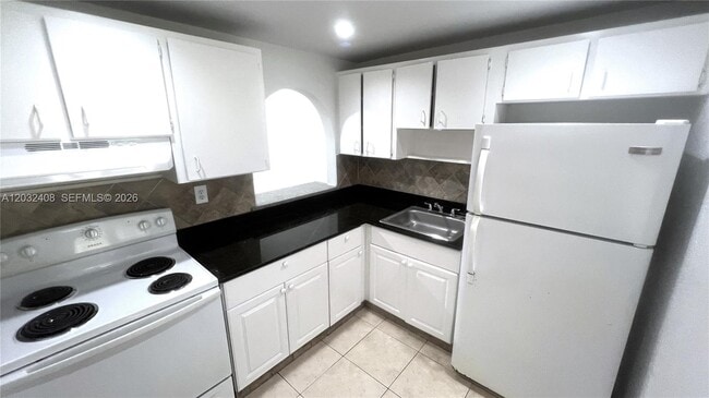 Building Photo - 505 NW 177th St