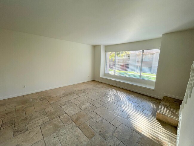 Building Photo - Todd Ranch Townhome- Enjoy The Community Pool!