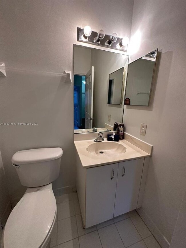 Building Photo - 10812-10851 NW 51st Ln