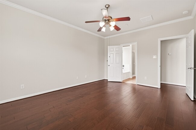 Building Photo - 24526 Avellino Ct