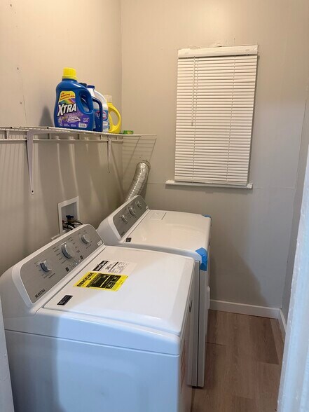 Building Photo - 422 Seward St