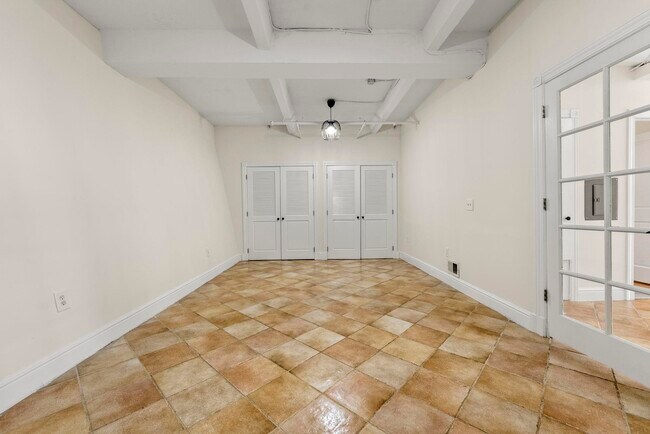 Building Photo - 300 Communipaw Ave