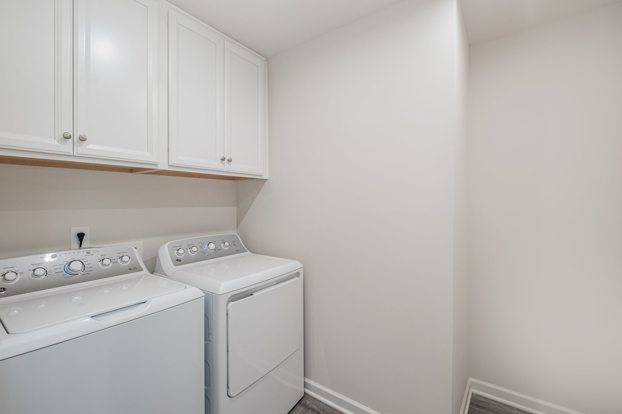 Building Photo - 971 Fancher Ln