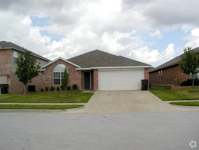 Building Photo - 5517 Timber Ridge Ct