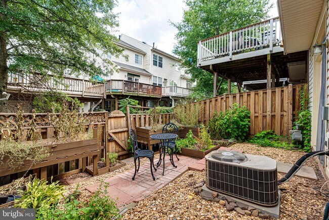 Building Photo - 4147 Presgraves Ct