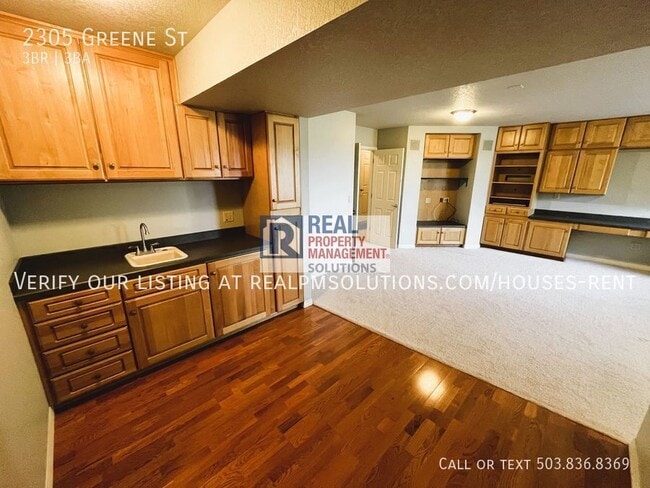 Building Photo - 2305 Greene St