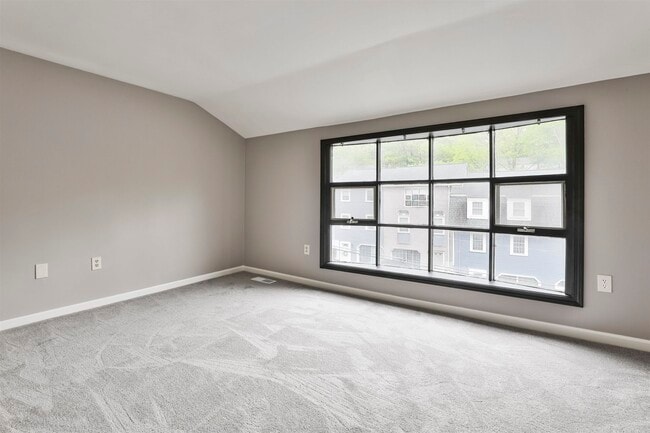 Building Photo - 37 Cannongate III Rd