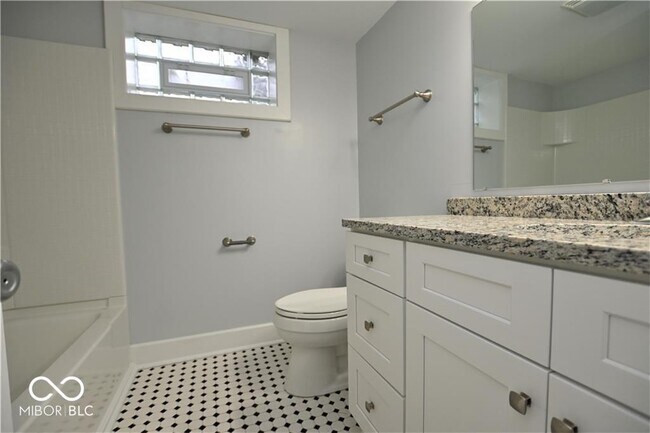 Building Photo - 2959 N Delaware St