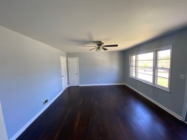 Building Photo - 2632 5th St NE