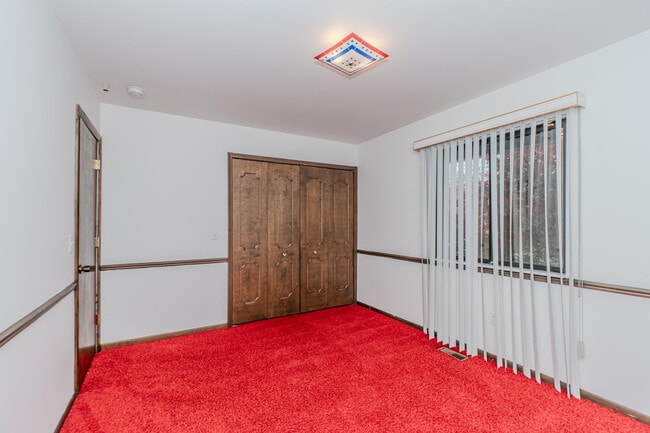 Building Photo - 22745 Wrexford Dr