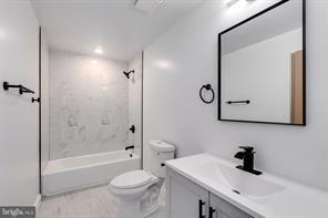 Building Photo - 2502 N 10th St