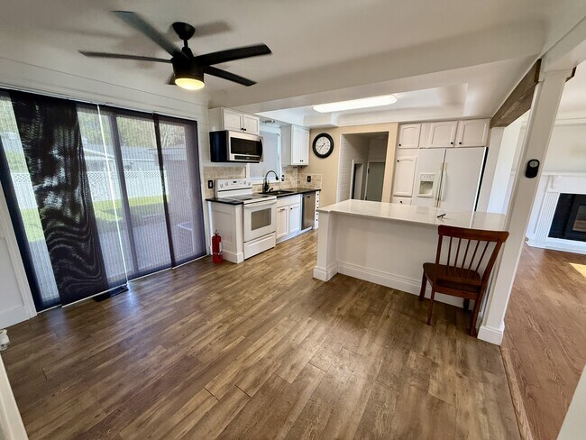 Building Photo - 52678 Pappy Ln