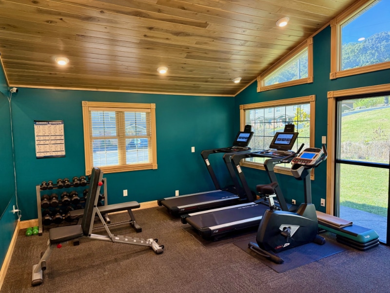 Building Photo - 1616 Spring Valley Dr