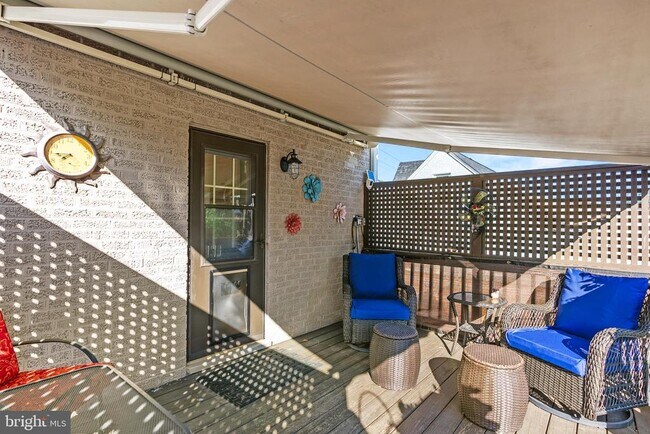 Building Photo - 819 Chillum Rd