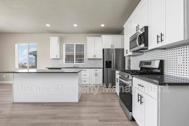 Building Photo - 1248 W Brinkerhoff Dr
