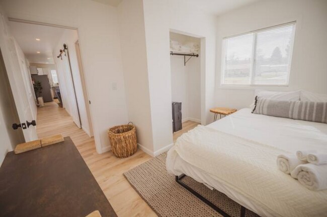 Building Photo - 104 Northside Dr