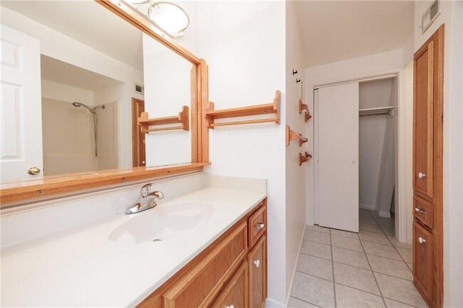 Building Photo - 13813 Flintlock Dr