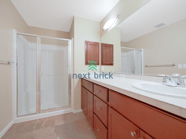 Building Photo - Rare 3 Bedroom 2.5 Bath Townhome for Rent!