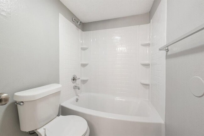 Building Photo - 6805 Blue Dawn Trail