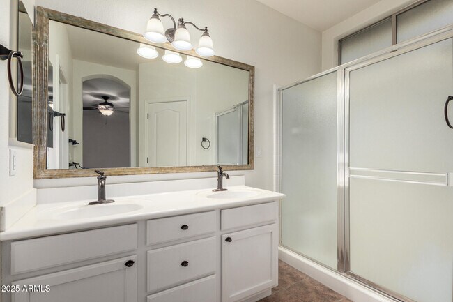 Building Photo - 44087 Granite Dr