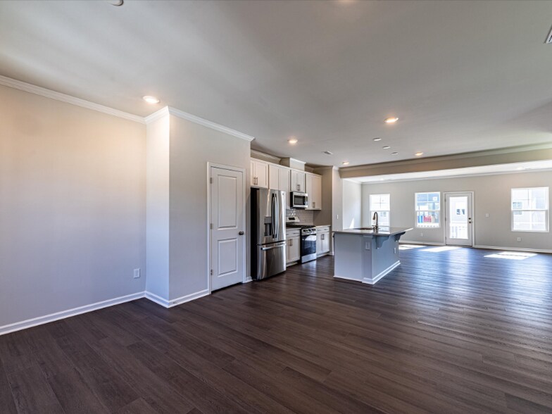 Building Photo - 235 Nahunta Dr