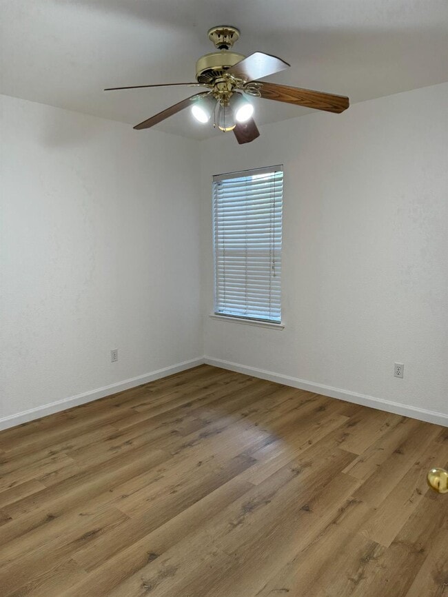 Building Photo - 3741 W Stuart Ave