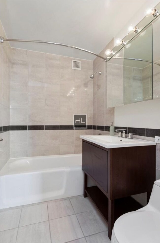 Building Photo - Gorgeous Studio in Herald Square! No Fee!