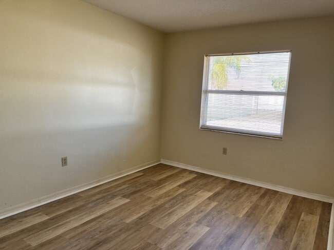 Building Photo - 4993 Reagen Way