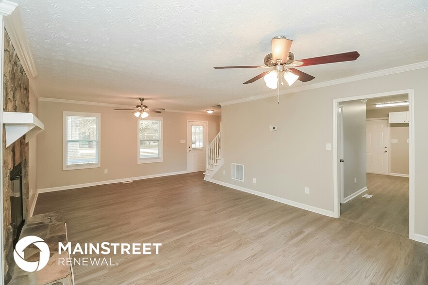 Building Photo - 115 Anna Ave