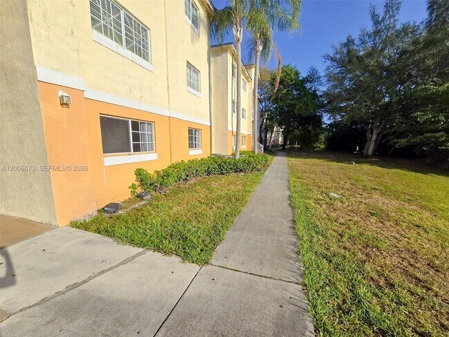 Building Photo - 3690 N 56th Ave