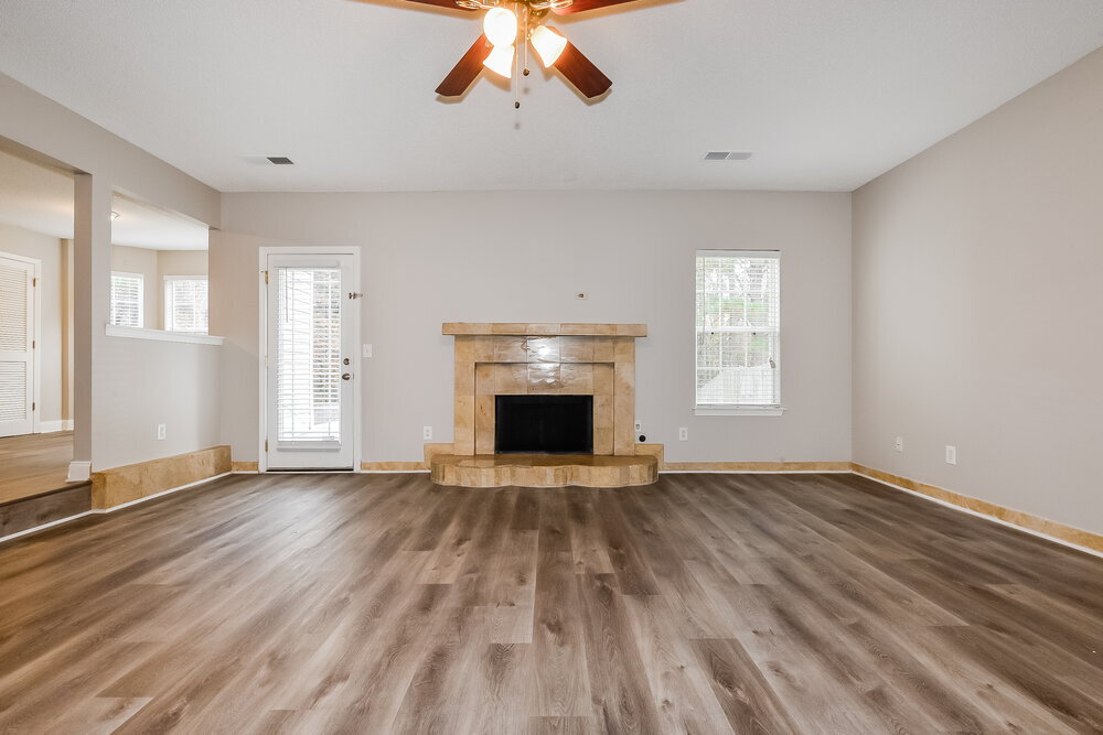 Building Photo - 6686 Pole Creek Dr