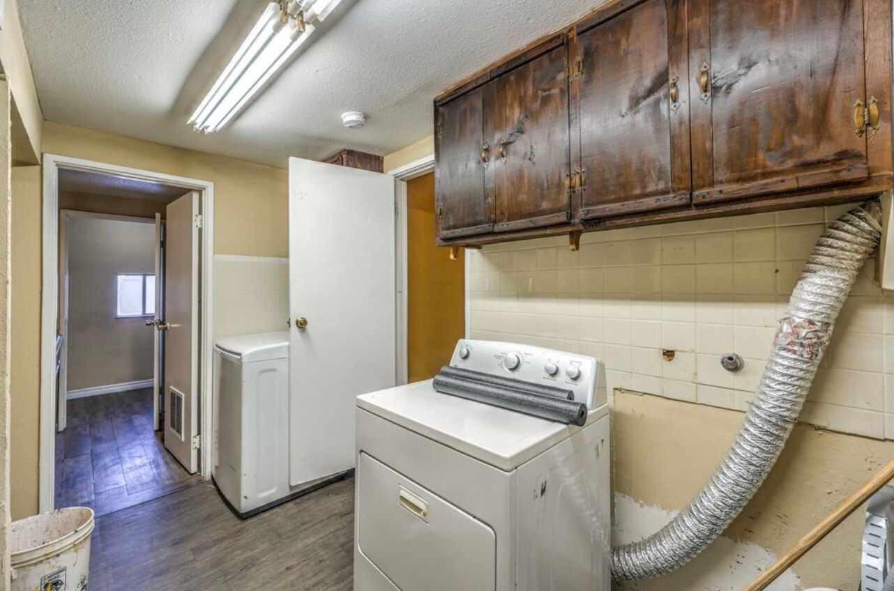Building Photo - 5055 Arvada Way