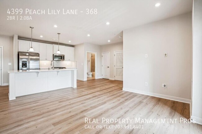 Building Photo - 4399 Peach Lily Ln