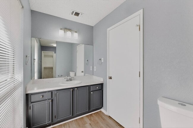 Building Photo - 4517 Ebbtide Ct