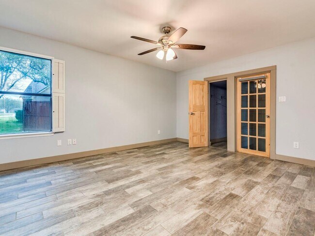 Building Photo - 9805 Murmuring Creek Dr