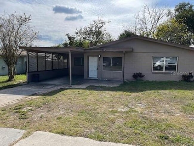 Building Photo - 5924 Pine St