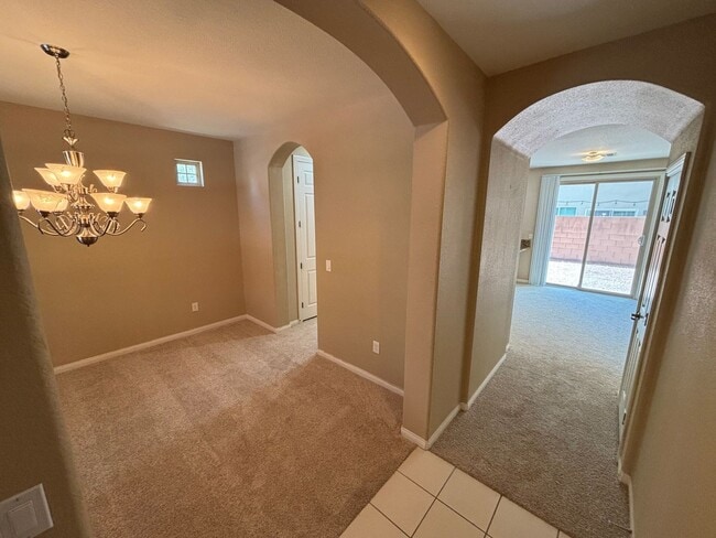 Building Photo - Elegant 3Bed/3Bath Home with Loft in the P...
