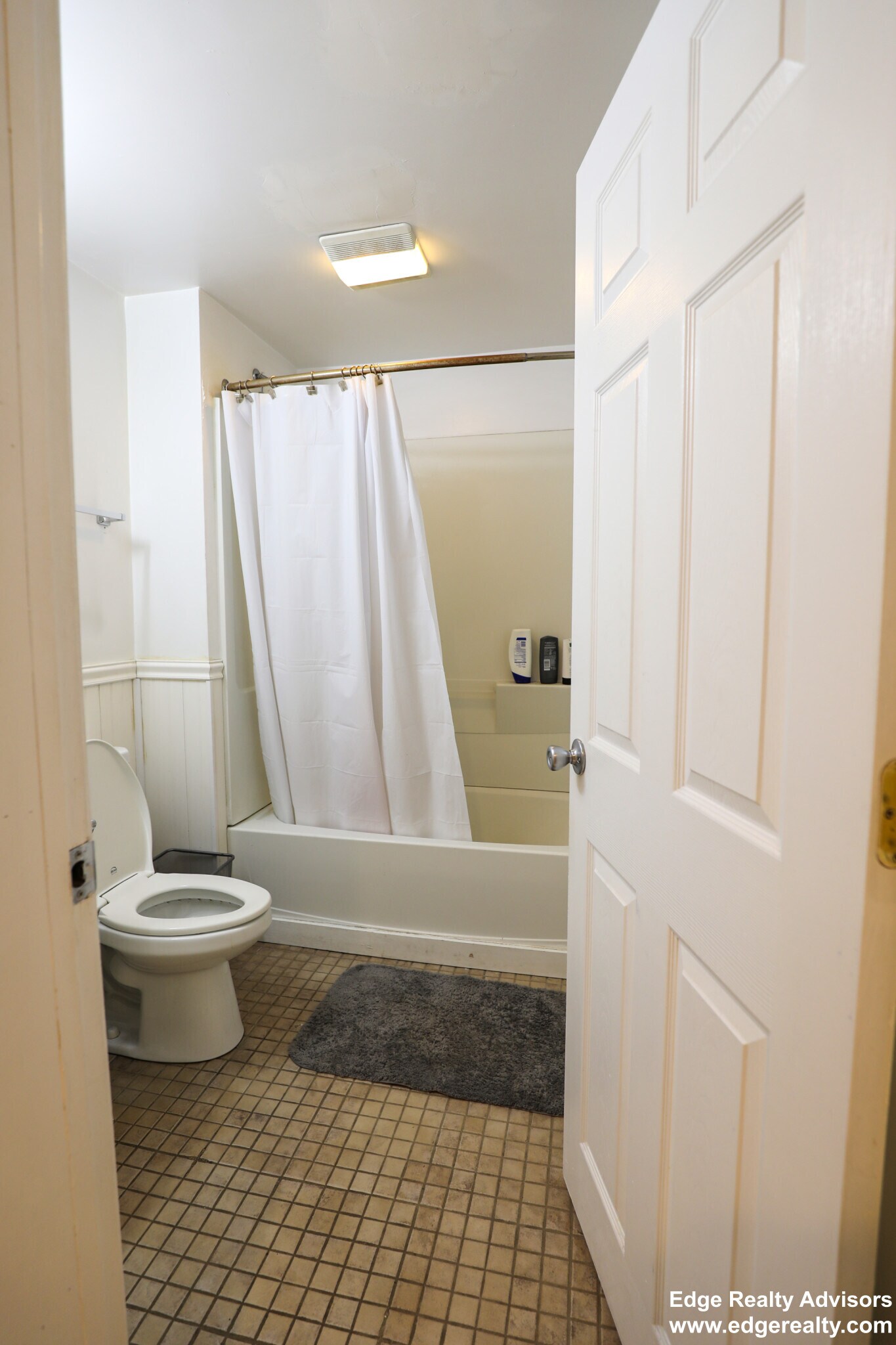 Building Photo - 56 Egmont St