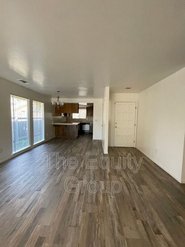 Building Photo - 2023 S Pinkham St