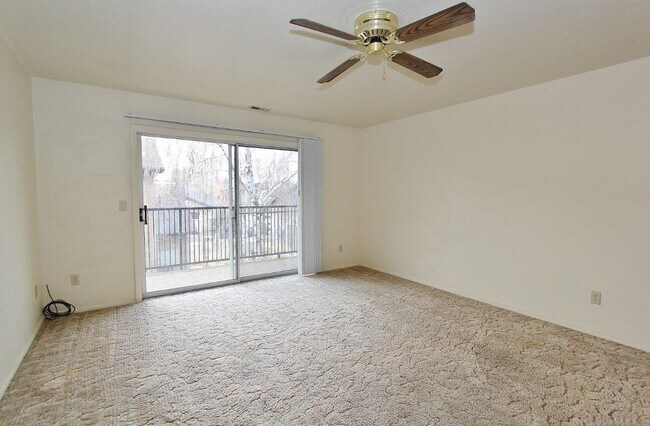 Building Photo - 639 N Moffatt Ave