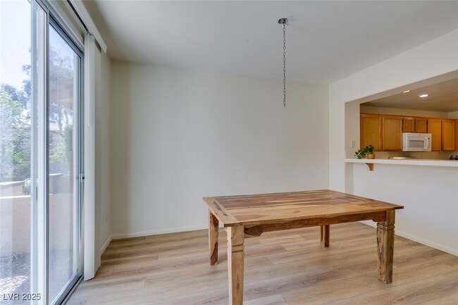 Building Photo - 10220 Delray Beach Ave
