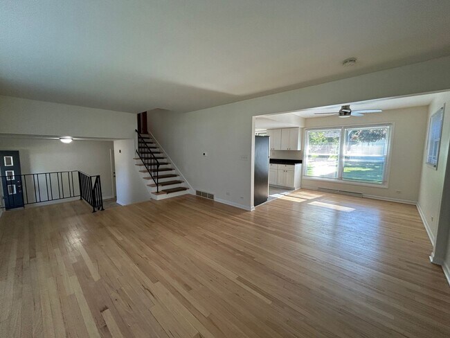 Building Photo - Immediate Occupancy