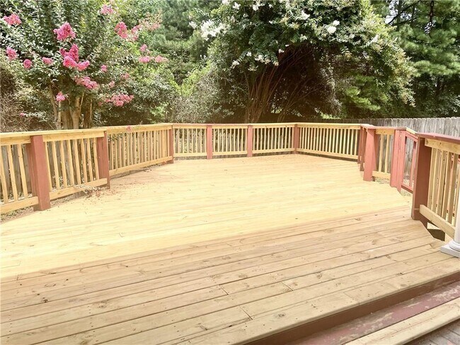 Building Photo - 2715 Sterling Creek Pointe