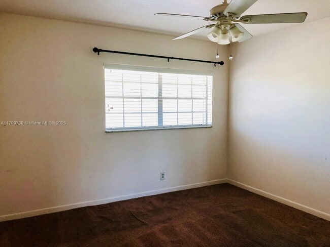 Building Photo - 1805 SW 81st Terrace