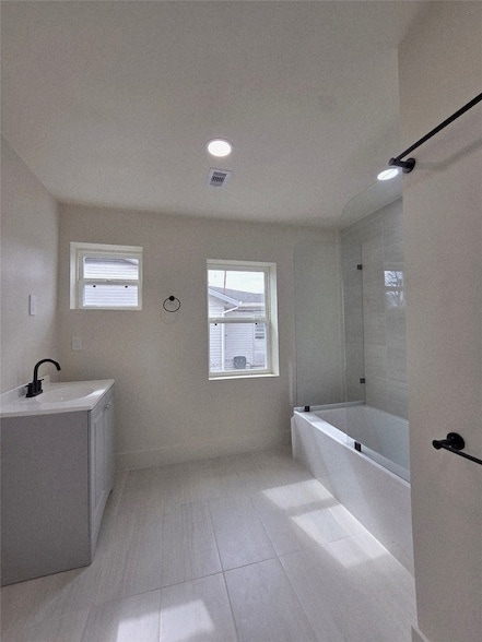 Building Photo - 4607 Englewood St