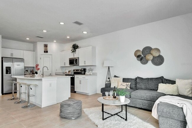 Building Photo - 5715 Archipelago St
