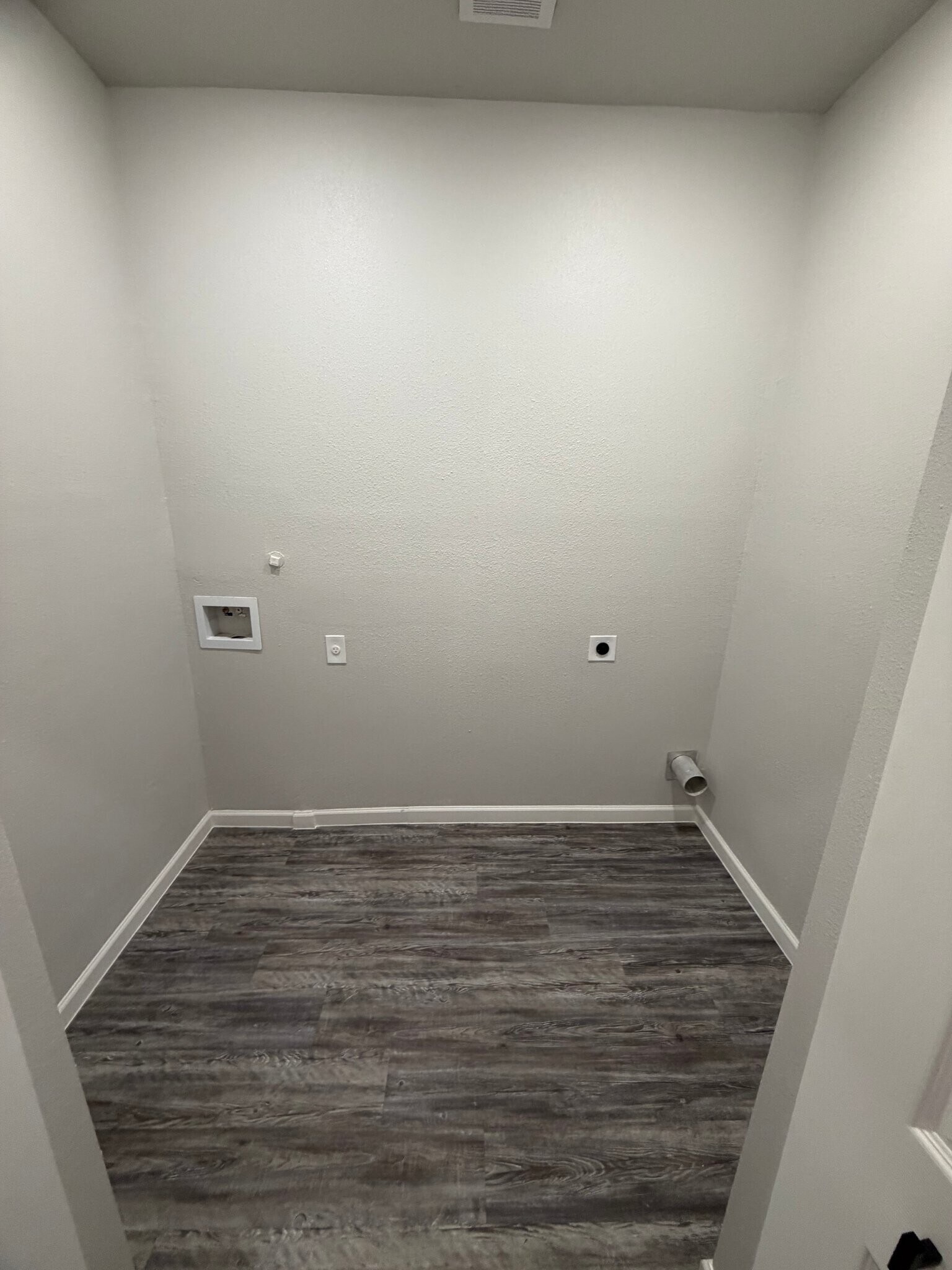 Building Photo - 1623 W Ashby Pl